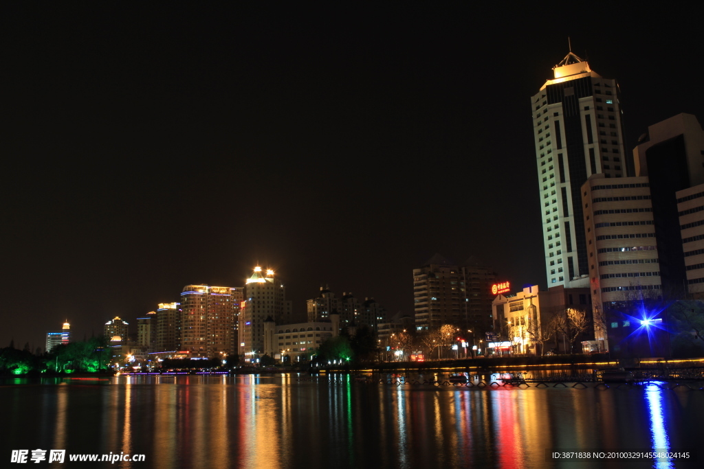 濠河夜景