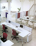 现代室内办公家具实景照片