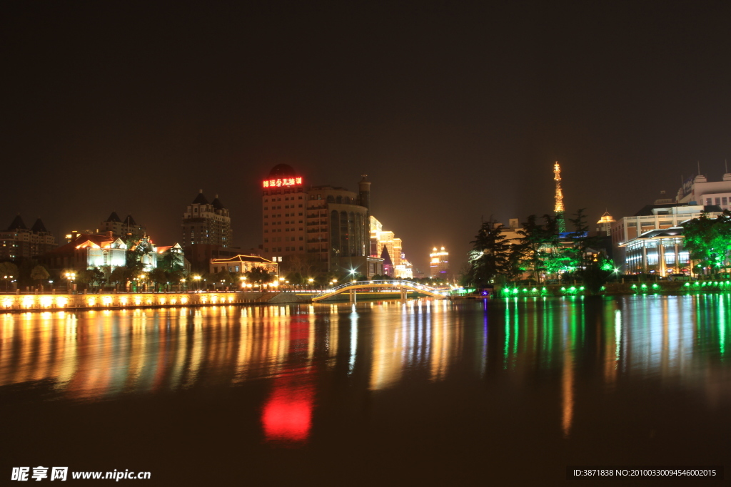 濠河夜景