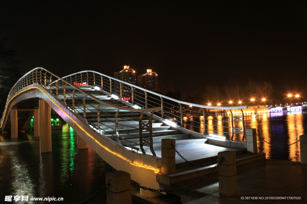 濠河夜景