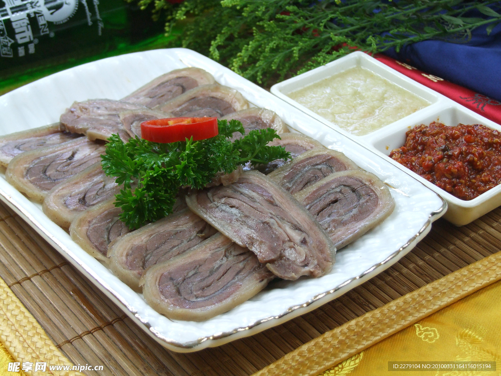 带皮狗肉