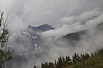 云中阿尔卑斯雪山