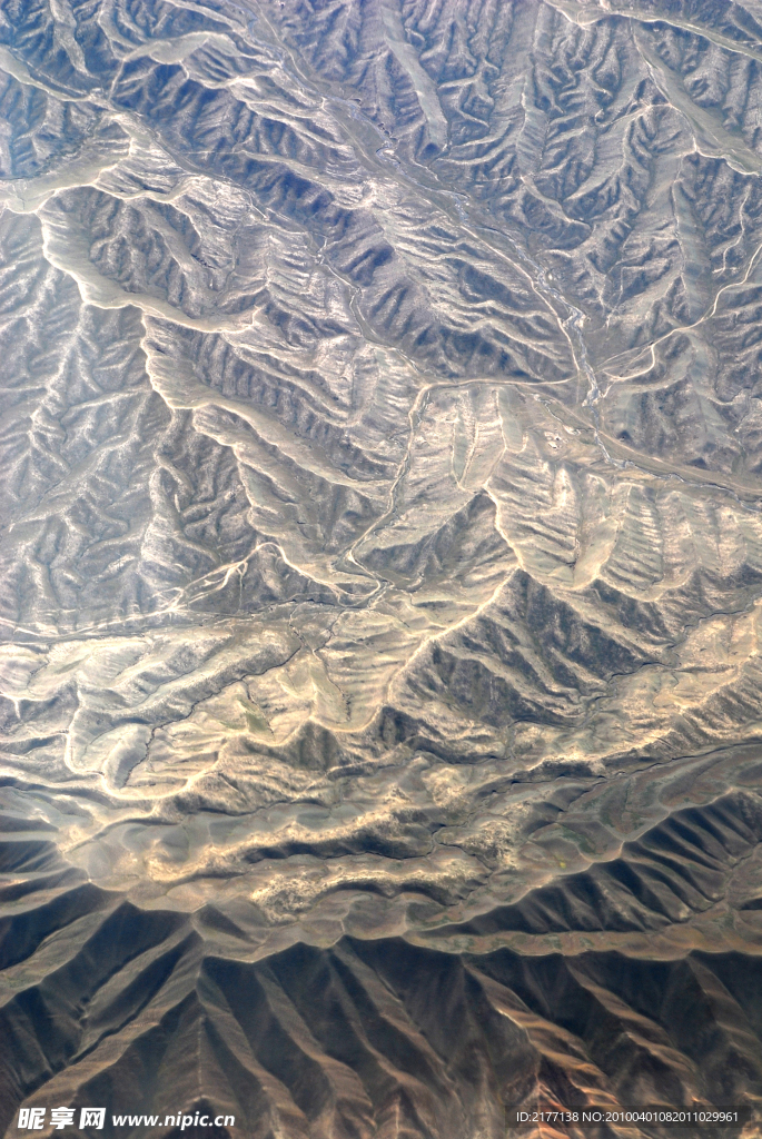 鸟瞰群山