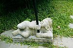 同庆堂东南亚风格人形灯柱墩