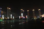 广场夜景