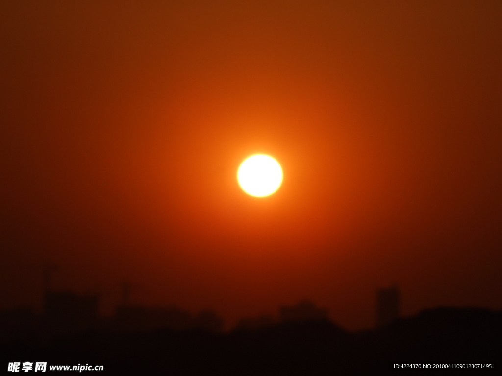 夕阳当空