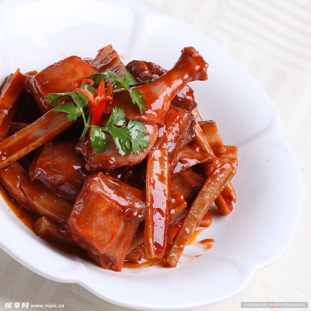 酱烧鸭