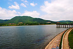 风景秀丽仑山湖