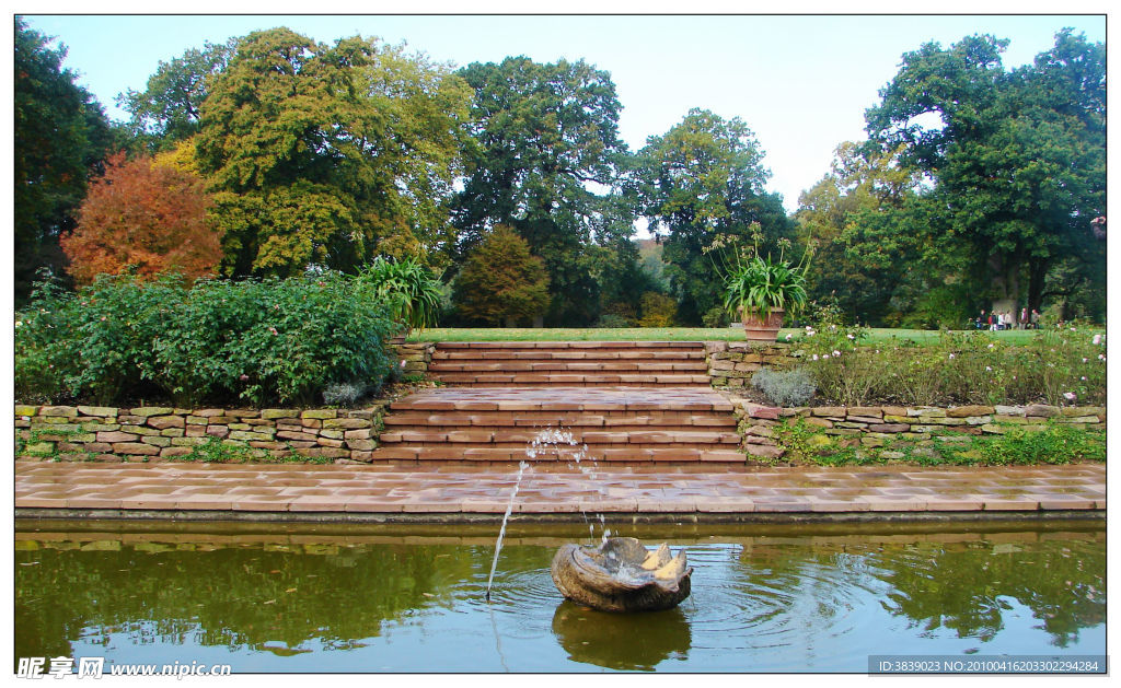 夏日皇宫花园 Summer Palace Gardens