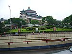 路过重庆大礼堂