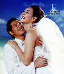钯金 ptLOGO 情侣相拥 浪漫婚纱 钯金项链 手链 戒指 首饰 分辨率72DPI JPG