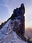 拨萃雪峰
