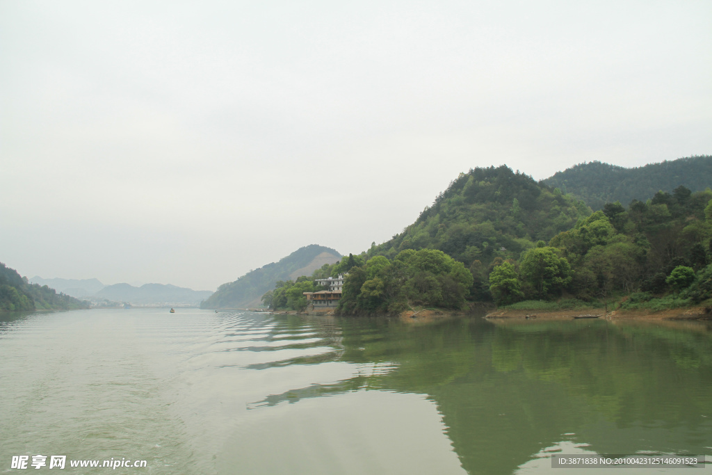 新安江山水