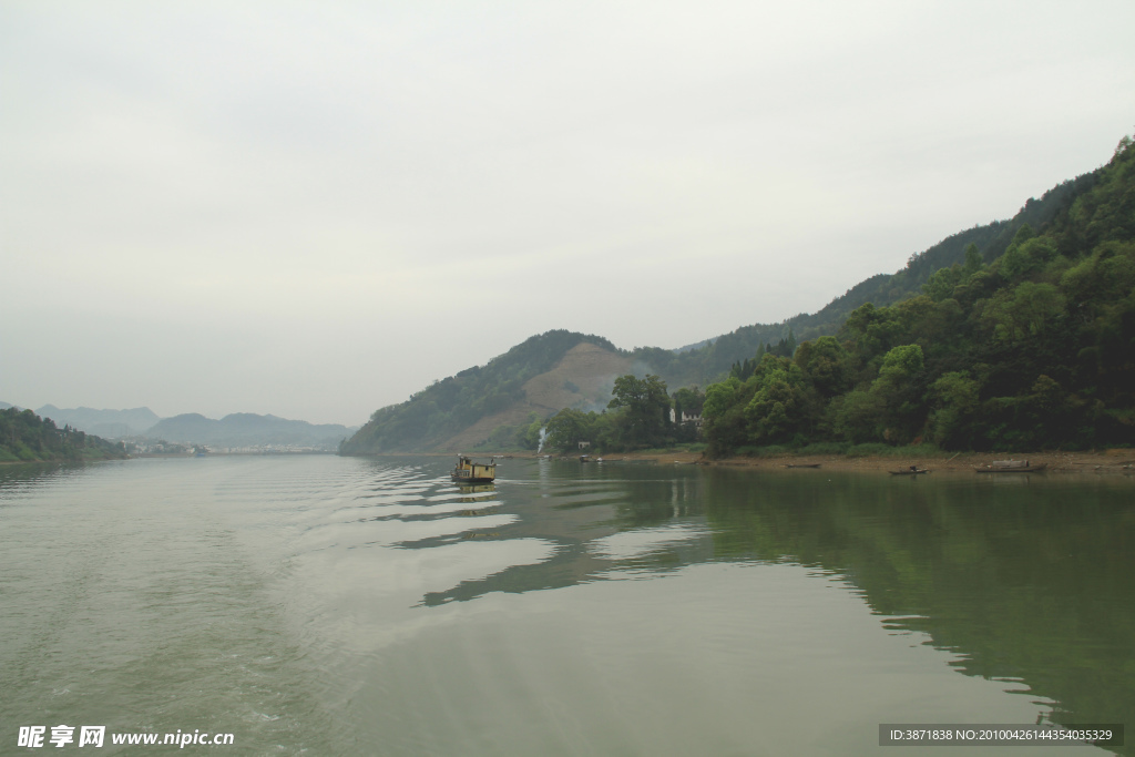 新安江山水
