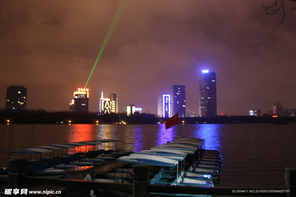 玄武湖夜景