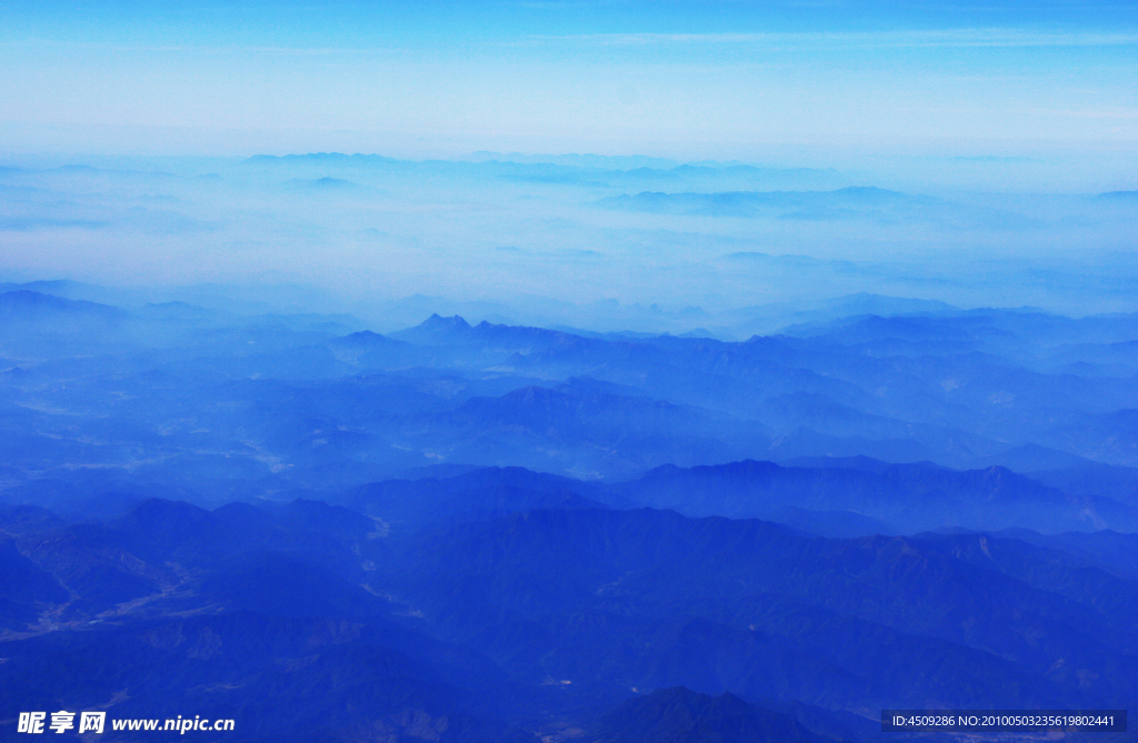 云端 空中 天空 高空 飞机上 其他 自然景观 摄影