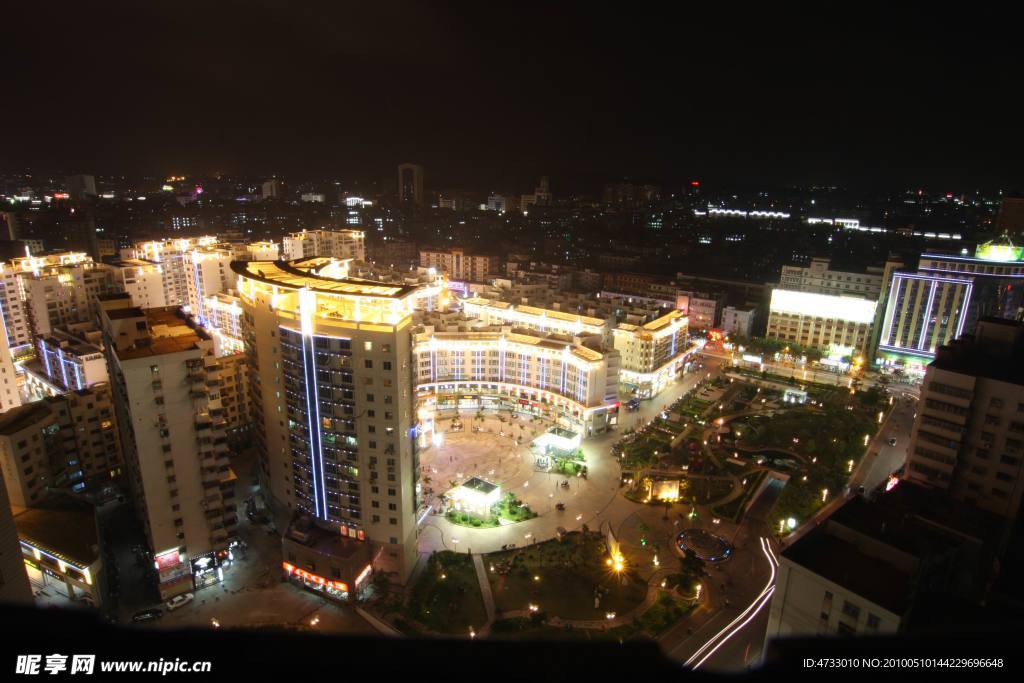 步行街夜景
