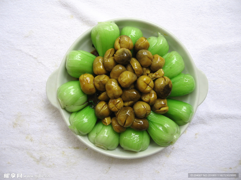 鲜菇扒菜胆