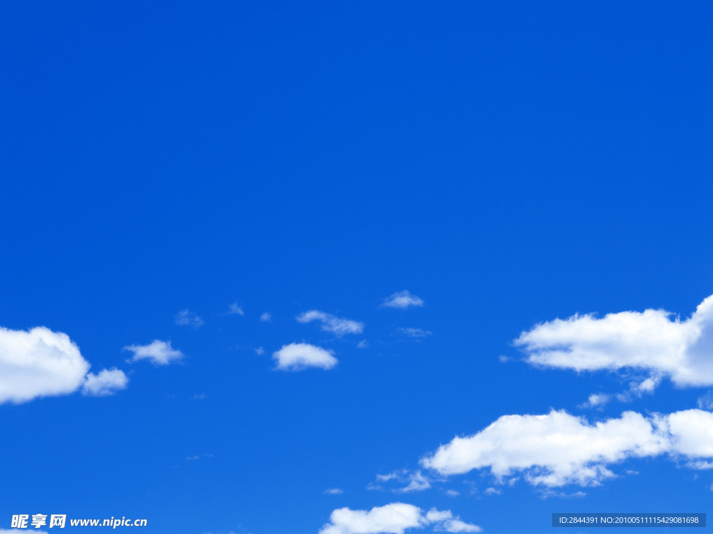 蓝天白云