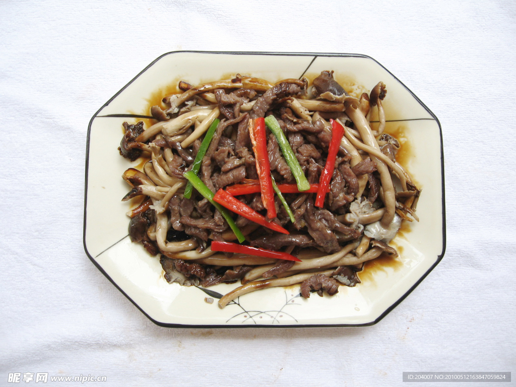 茶树菇炒牛柳图片_中餐美食_餐饮美食-图行天下素材网