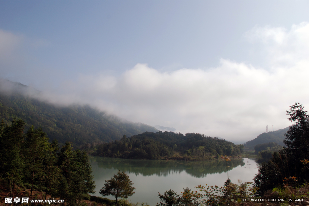 百丈崖山景