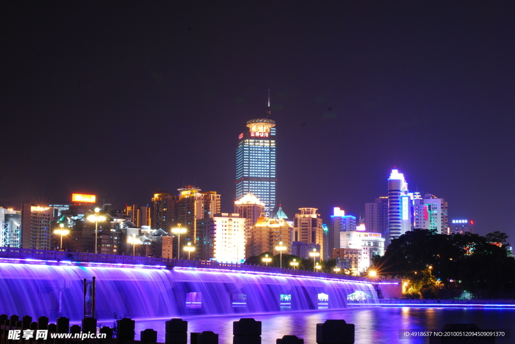 广西南湖夜景