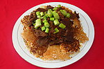 土锅巴烩牛肉