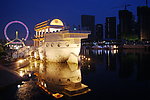 金色倒影蓝天河