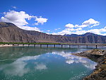 西藏拉萨曲水大桥