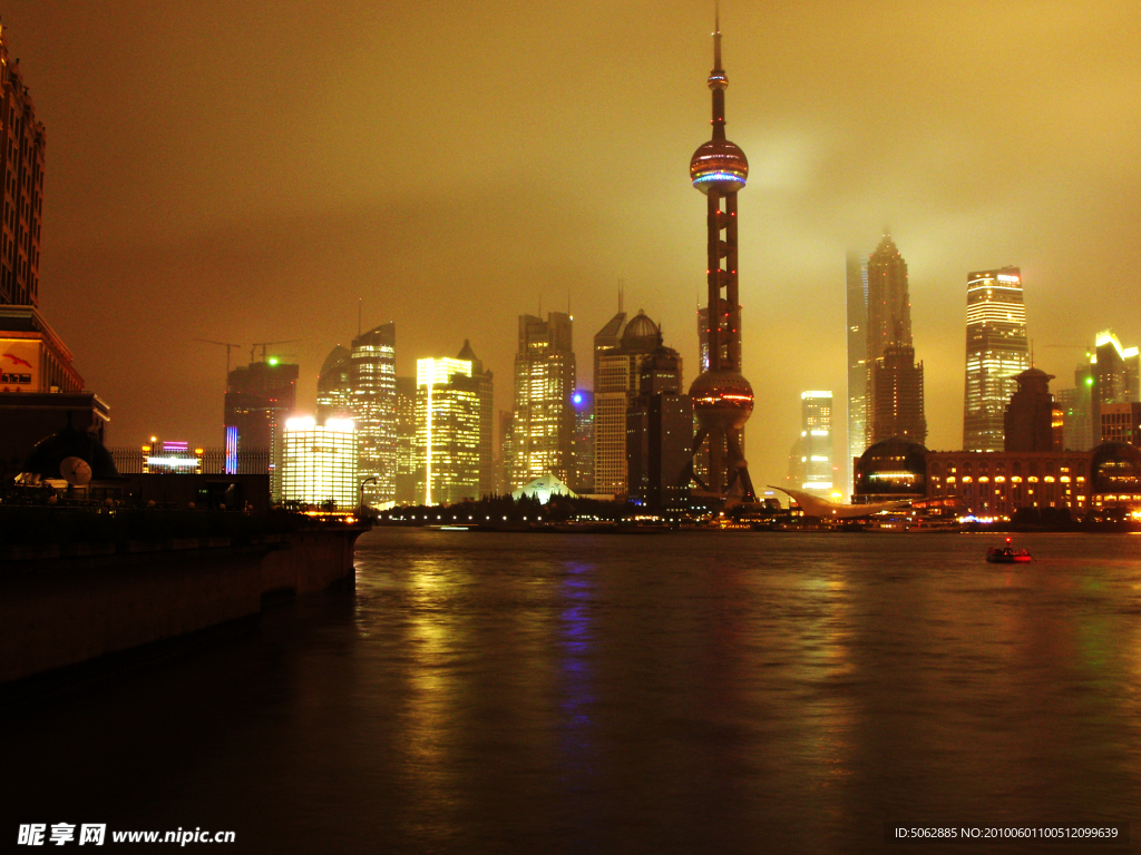 上海东方明珠夜景