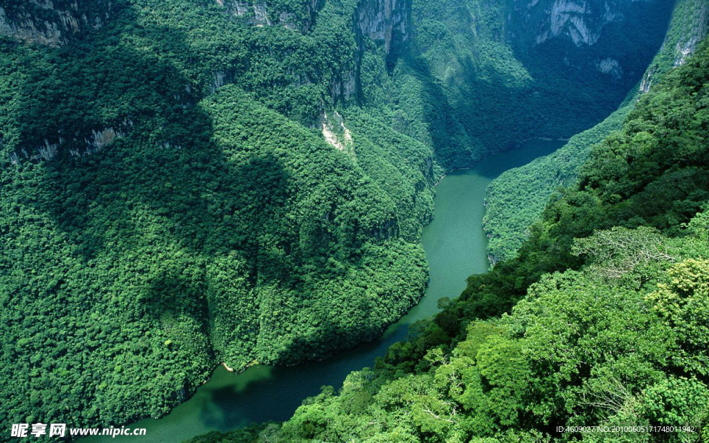 峡谷