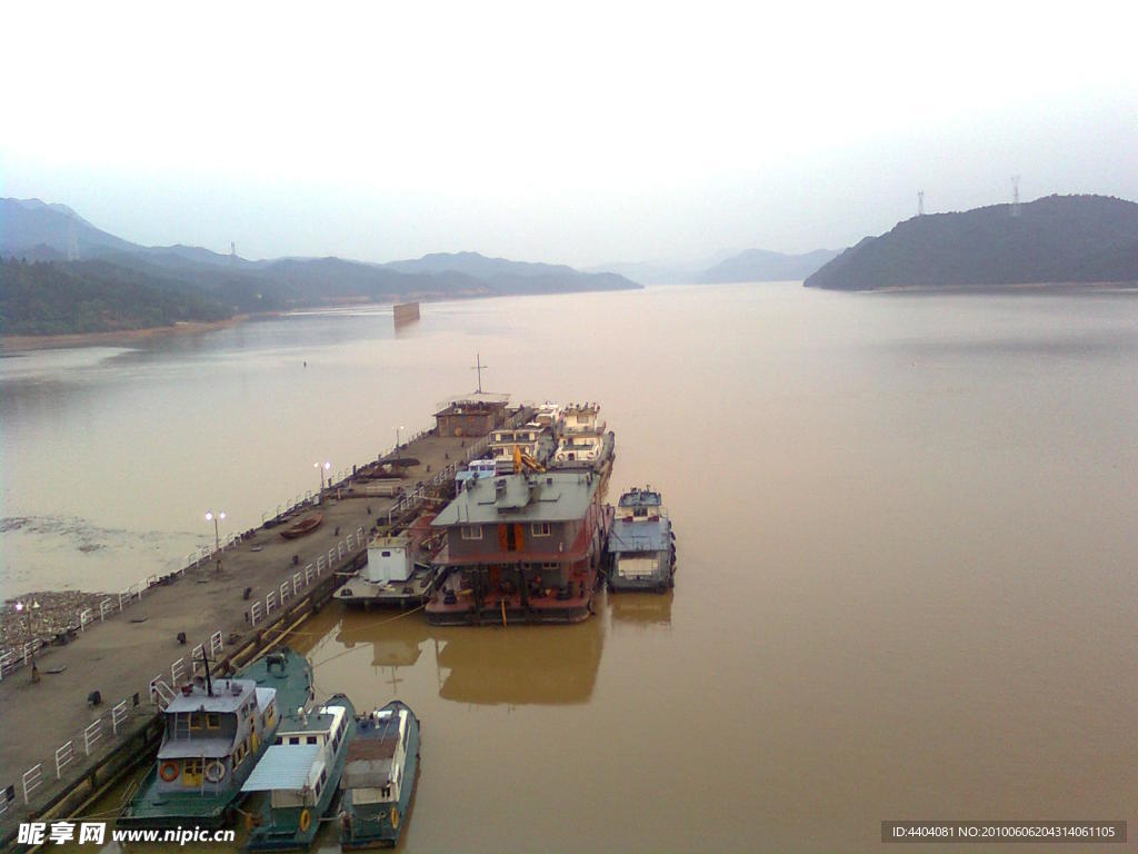 万安湖