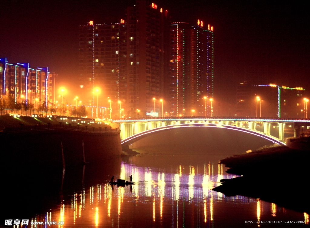 荣昌夜景 银河渔舟