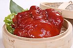 香熏肘子