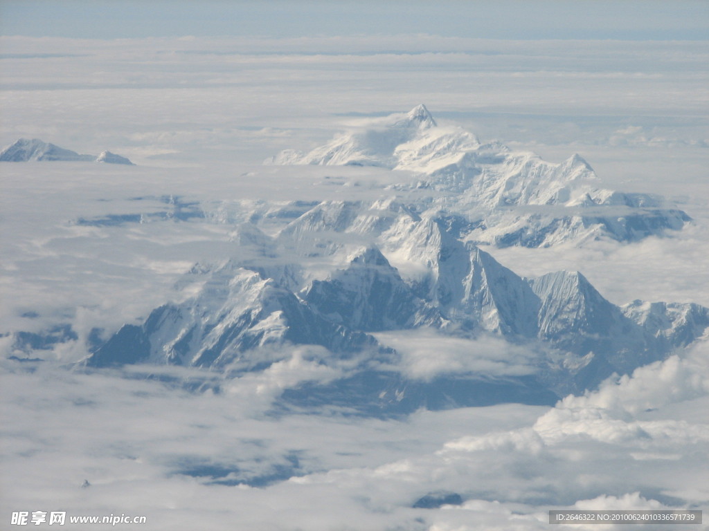 高空雪山