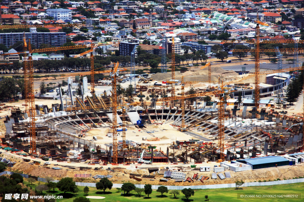 建设中的南非世界杯球场
