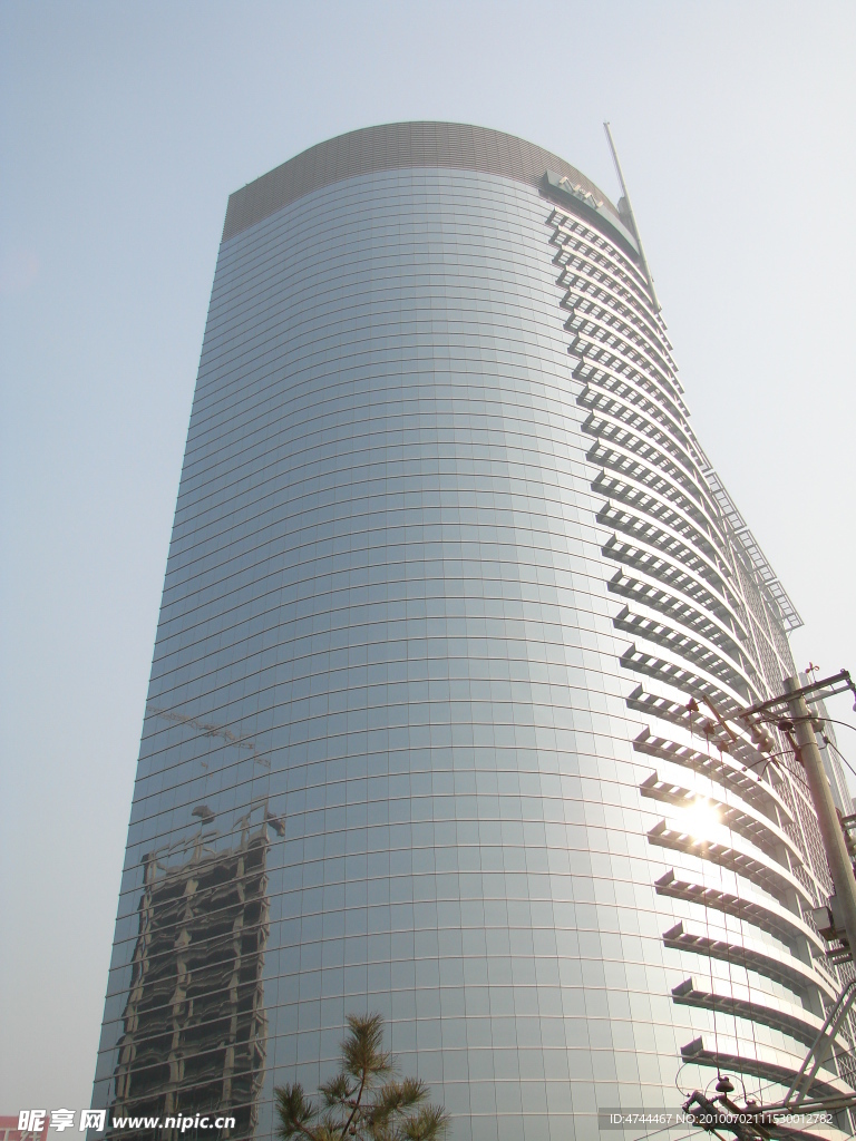 高楼 玻璃 仰视 建筑 宏伟 建筑图片 建筑摄影 摄影图片