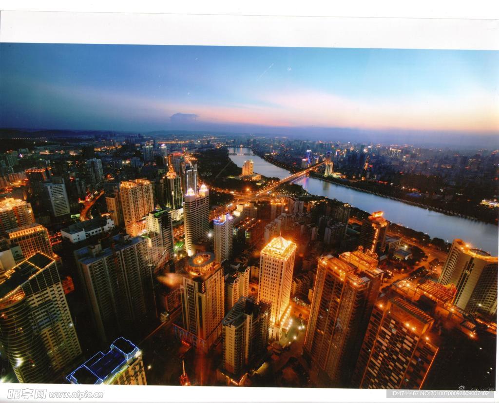 俯瞰 南宁 城市 夜景 楼房 城市风光 城市图片 摄影图片