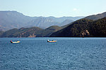 湖泊 山水 蓝天 白云 泸沽湖 西昌 湖水 风景 雪山 沼泽 旅游 公路 高清 大图 落日