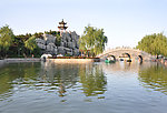 湖水小桥