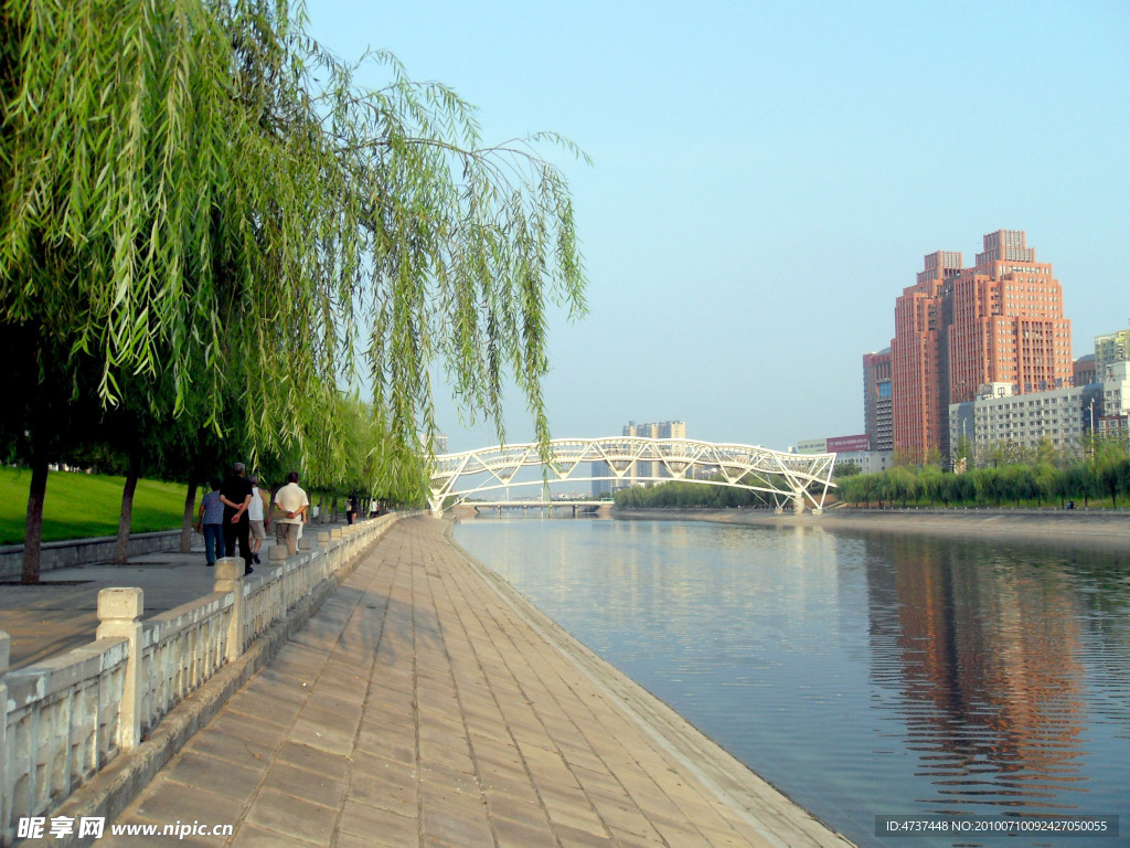 郑州东风渠风景