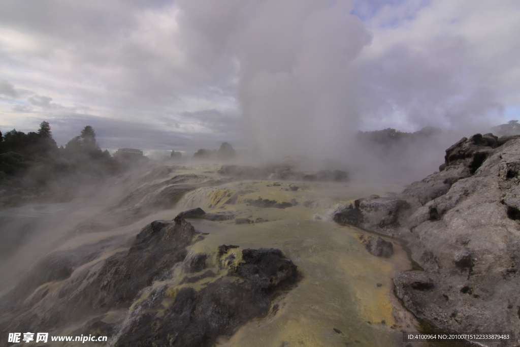 火山喷射