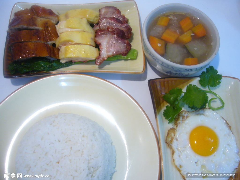 招牌烧味饭（三肉一蛋）