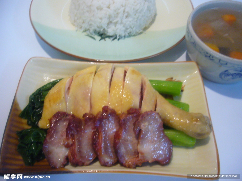 切鸡腿烧味饭