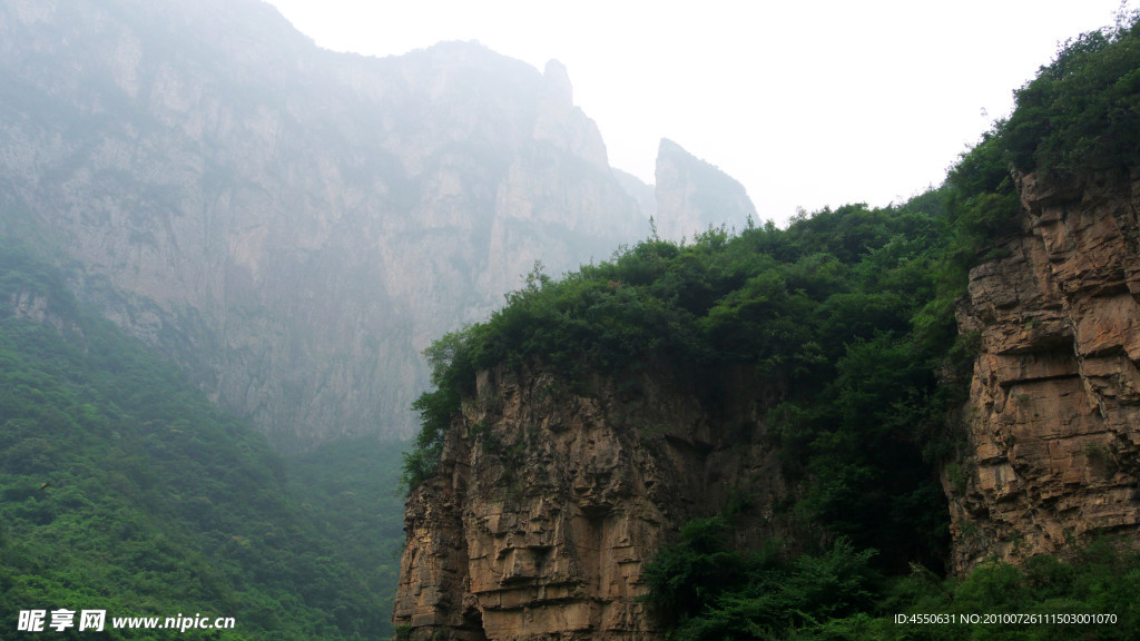 云台山红石峡