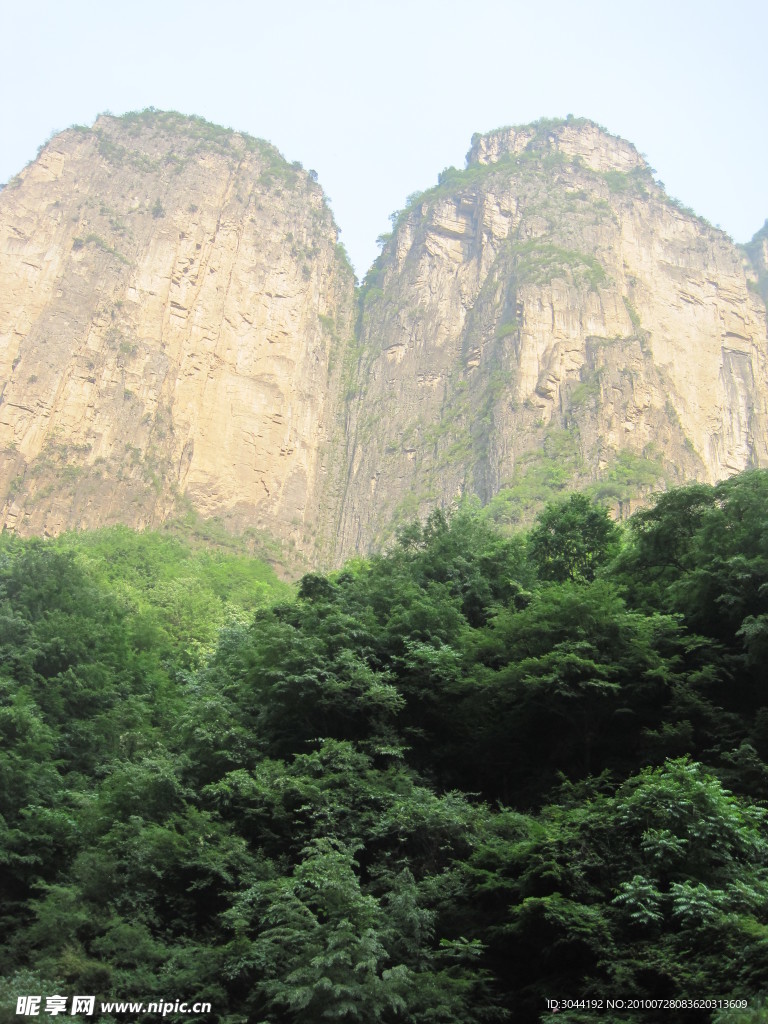 高山