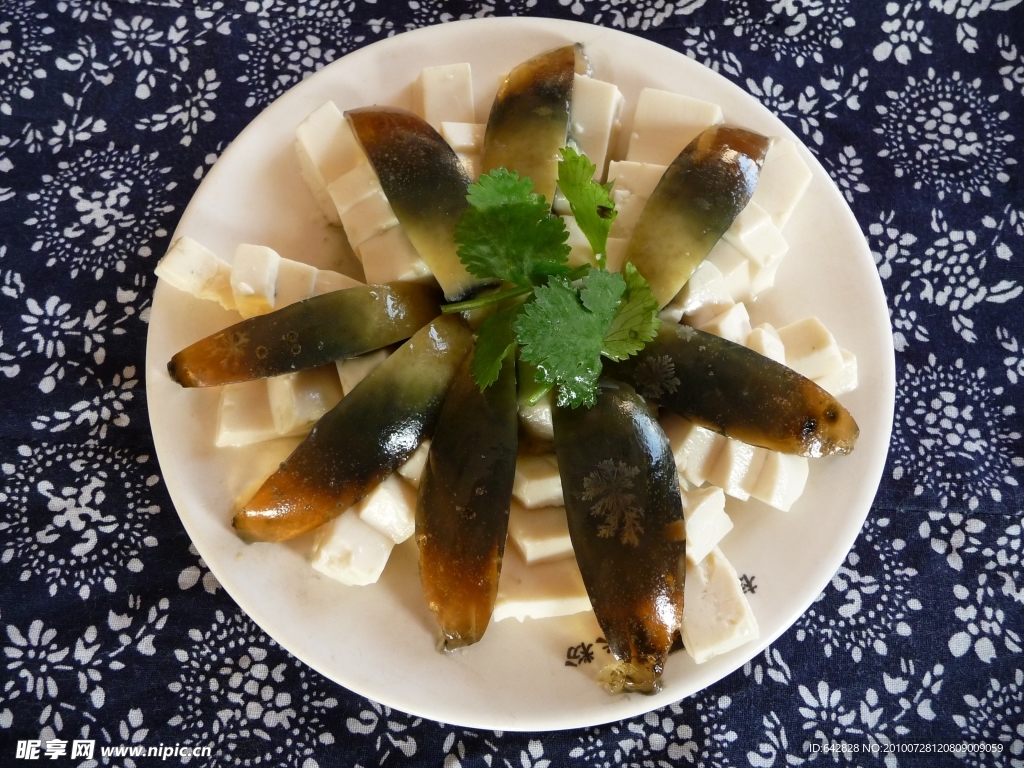 皮蛋豆腐