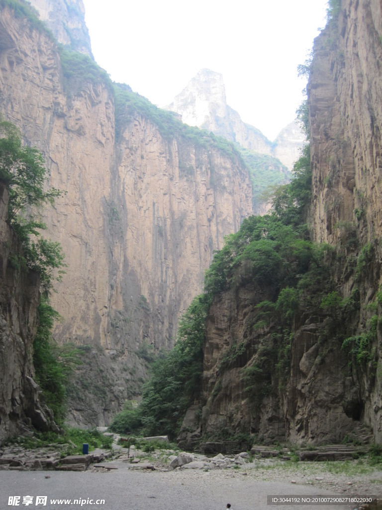 山谷