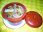 药材炖蛇鸡汤