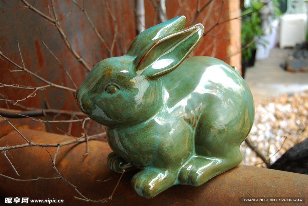 绿釉陶瓷兔子